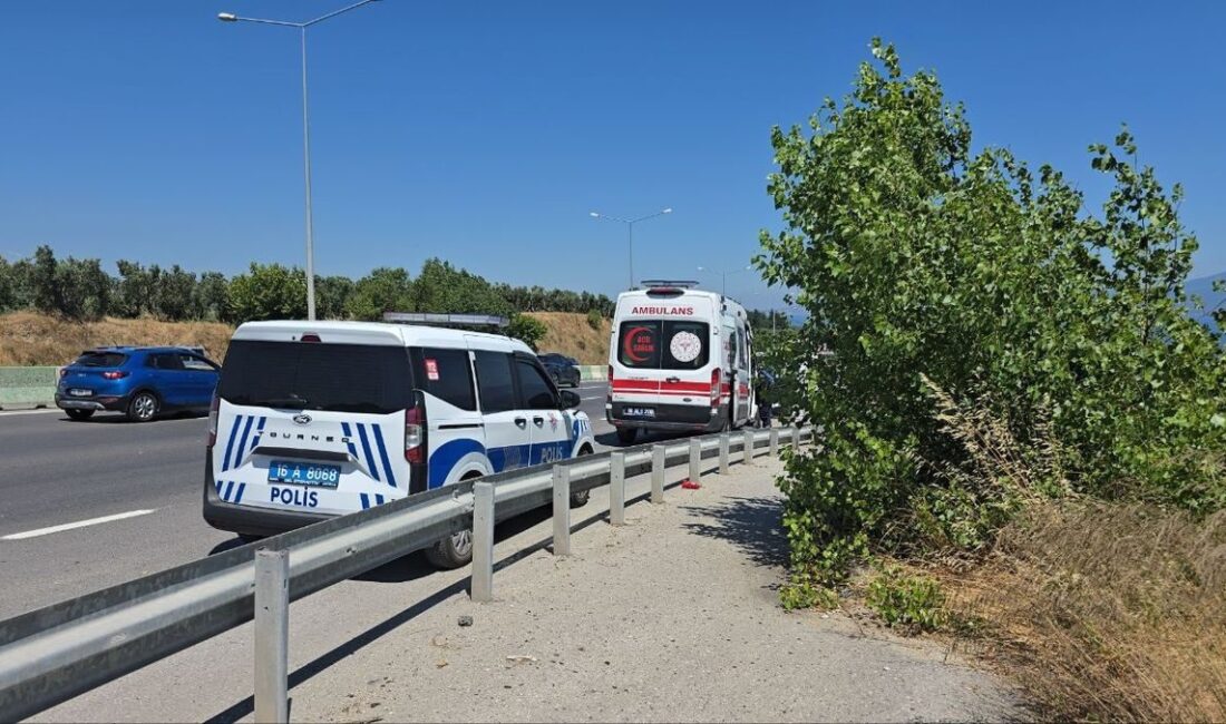 Mudanya'da meydana gelen kazada otomobil takla attı, sürücü yaralandı. Olayla