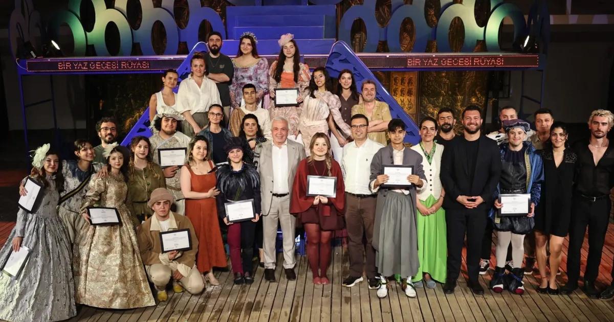 Nilüfer'de Genç NKT'nin “Bir Yaz Gecesi Rüyası” şöleni, etkileyici performanslar