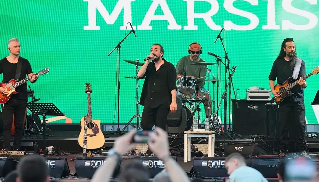 Nilüfer’de Karadeniz Festivali coşkusunu deneyimleyin. Eşsiz etkinlikler ve kültürel şölenler