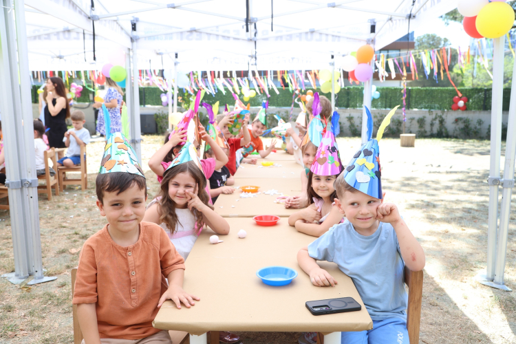 Nilüfer'de Miniklere Karne Coşkusu