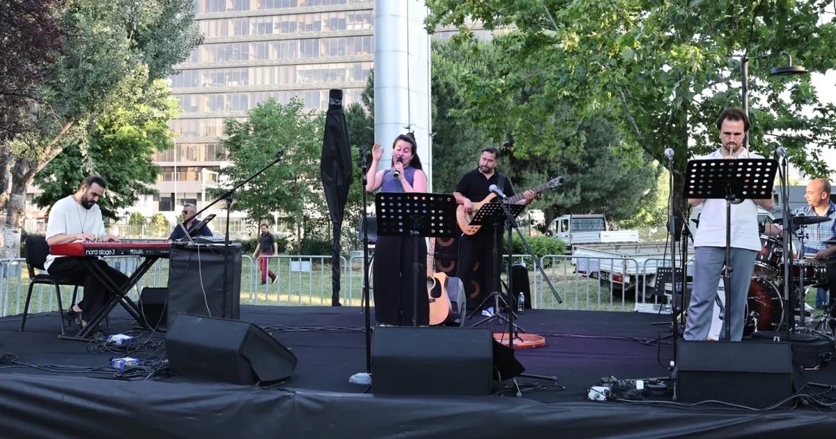 Nilüfer'de başladıysa uluslararası caz festivali, eşsiz müzik ve sanat dolu