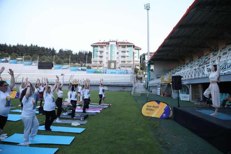 Nilüfer'de Uluslararası Yoga Günü kutlaması