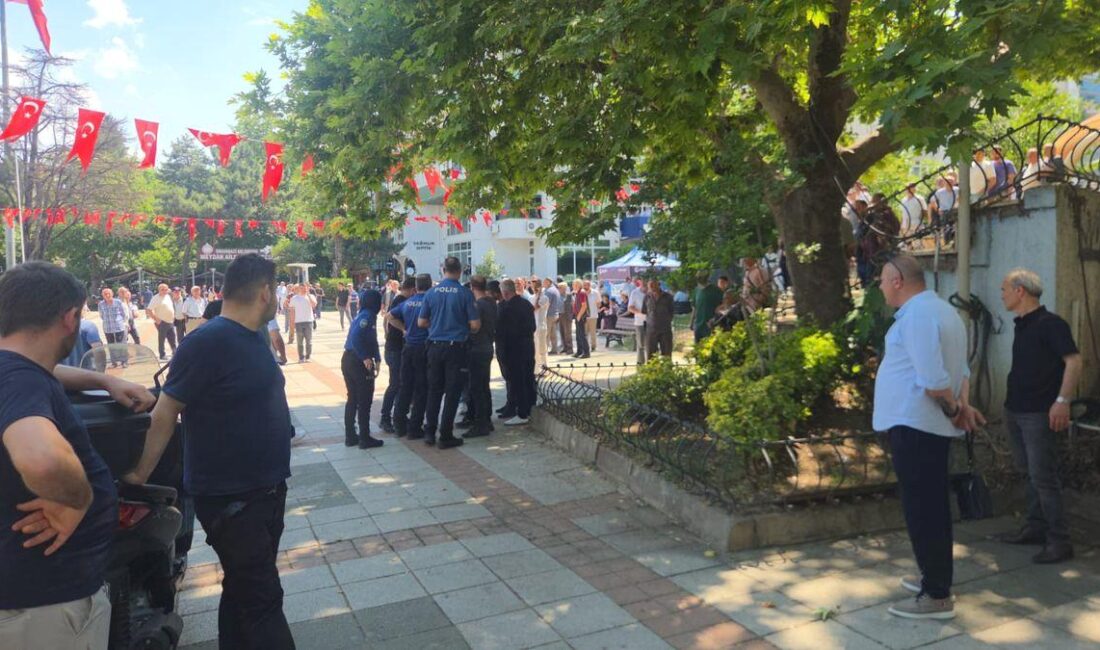 Orhangazi'de yaşanan bıçaklı kavgaya polis hızlı müdahale etti. Güvenlik güçleri