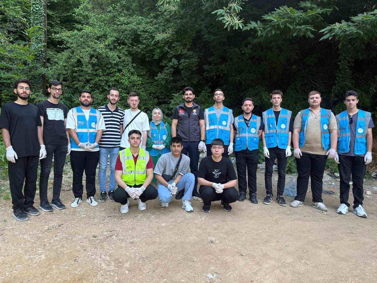 Osmangazi'de düzenlenen çevre temizlik etkinliğiyle sürdürülebilir yaşam ve çevre bilincinin