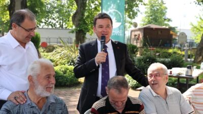 Osmangazi'de düzenlenen halkla iç içe kahvaltı buluşmasıyla samimi ortamda geleneksel