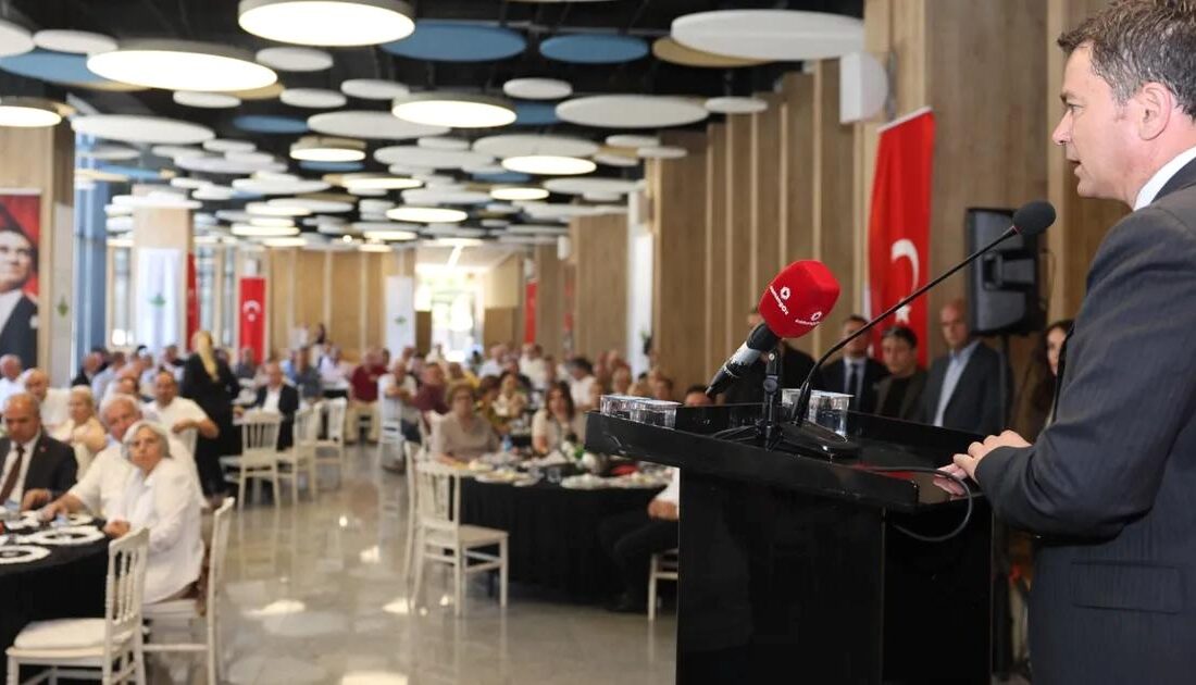 Osmangazi'de muhtarlar buluşması gerçekleştirildi. Belediye ve muhtarlar arasında iletişim güçlendirilerek,