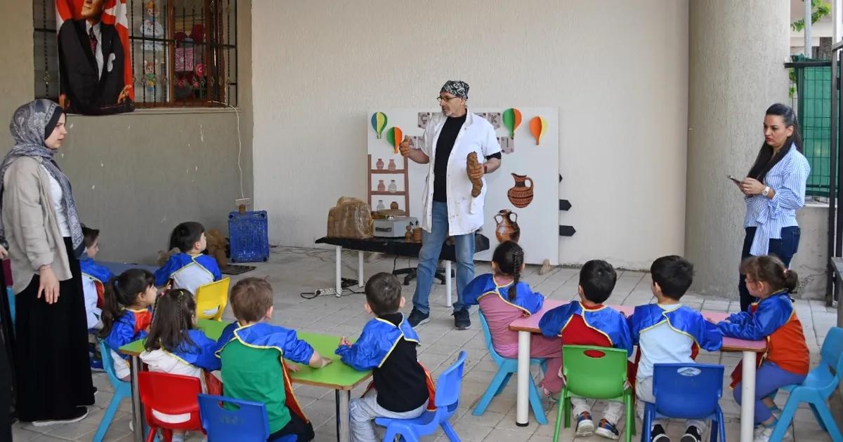 Osmangazi'den çocuklar için sanata yönlendiren atölye programlarımızla yaratıcılığı ve sanatsal