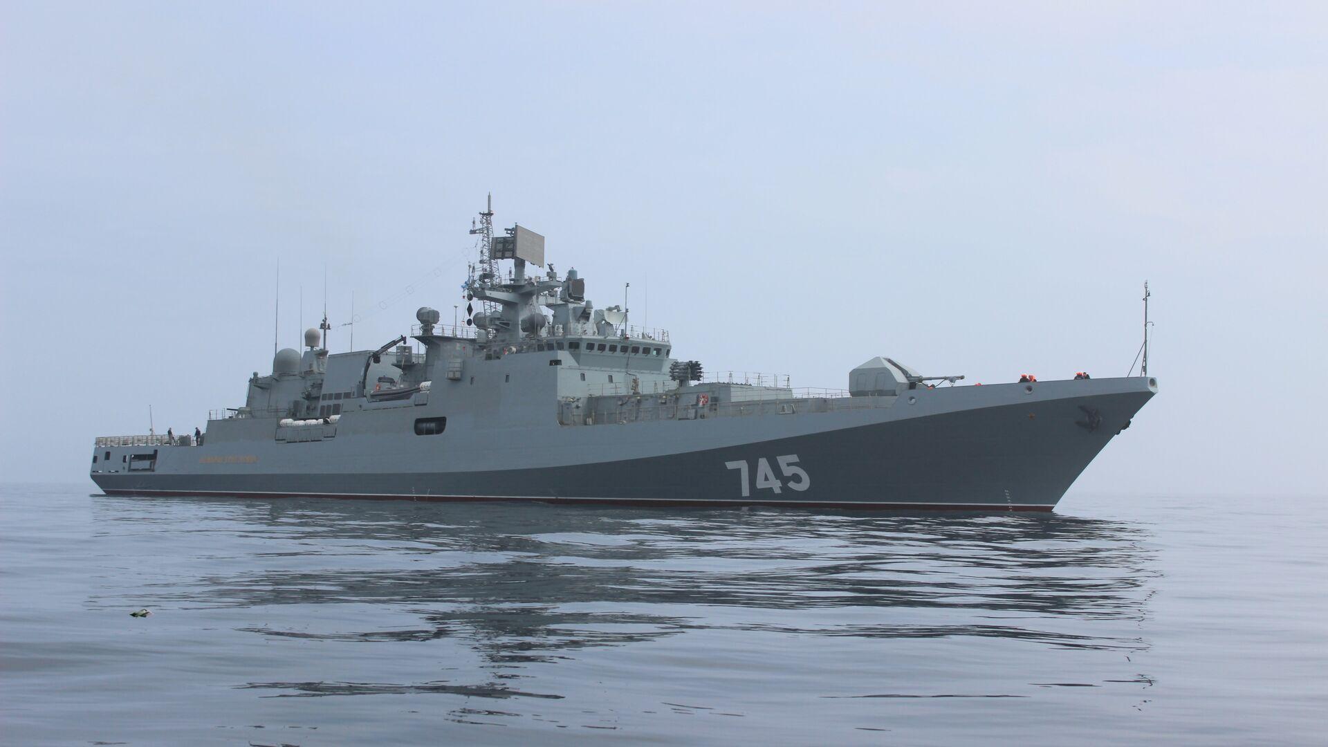Rus Donanması, sınır ihlali yapan tekneye karşı sert önlemler alarak