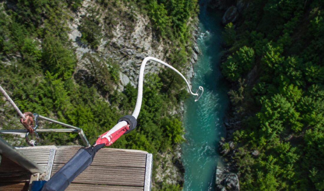 Sao Paulo'da bungee jump sırasında güvenlik krizi yaşandı. Detaylar ve