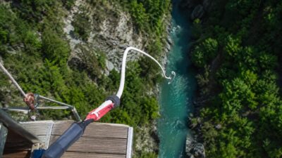 Sao Paulo'da bungee jump sırasında güvenlik krizi yaşandı. Detaylar ve