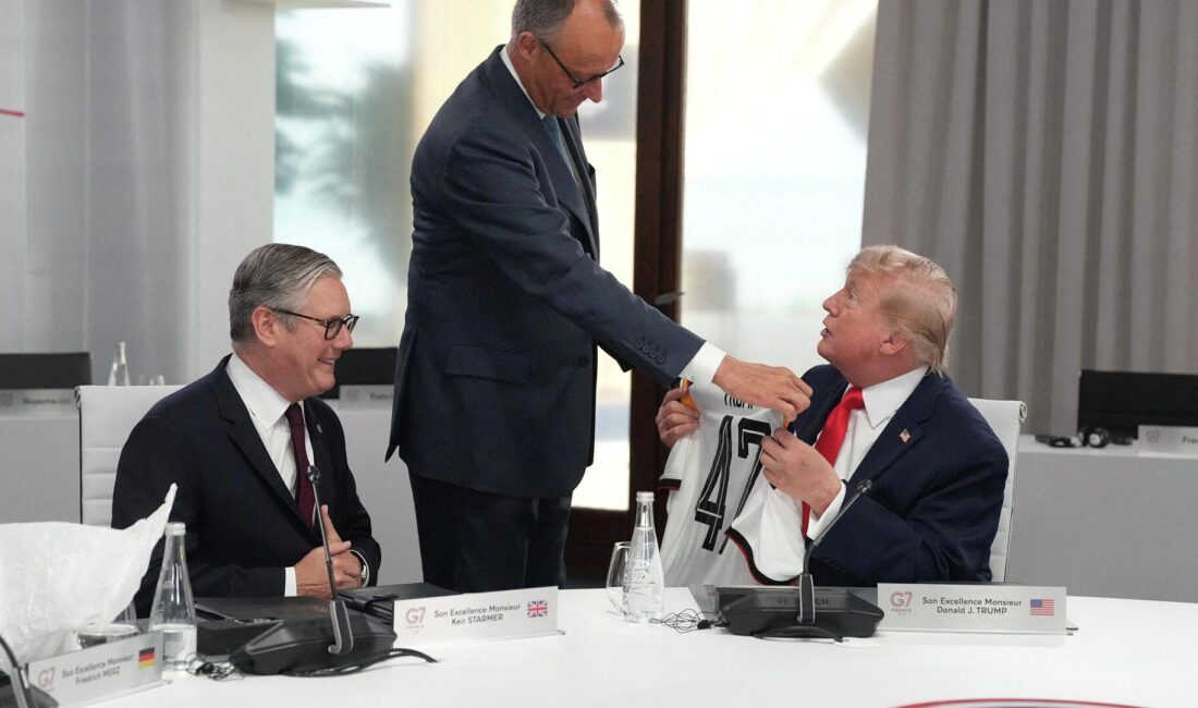 Trump'a Alman Milli Takımı forması hediye edildi. Detaylar ve olayın