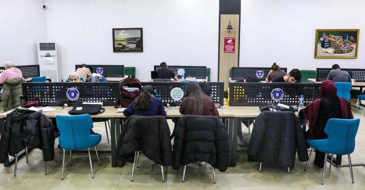 Her alanda gençlerin yanında olan Bursa Büyükşehir Belediyesi, üniversite sınav