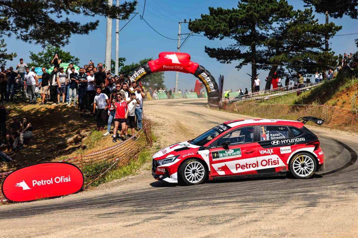 Yeşil Bursa Rallisi'nde elde edilen büyük zafer, sürücülerin üstün performansı