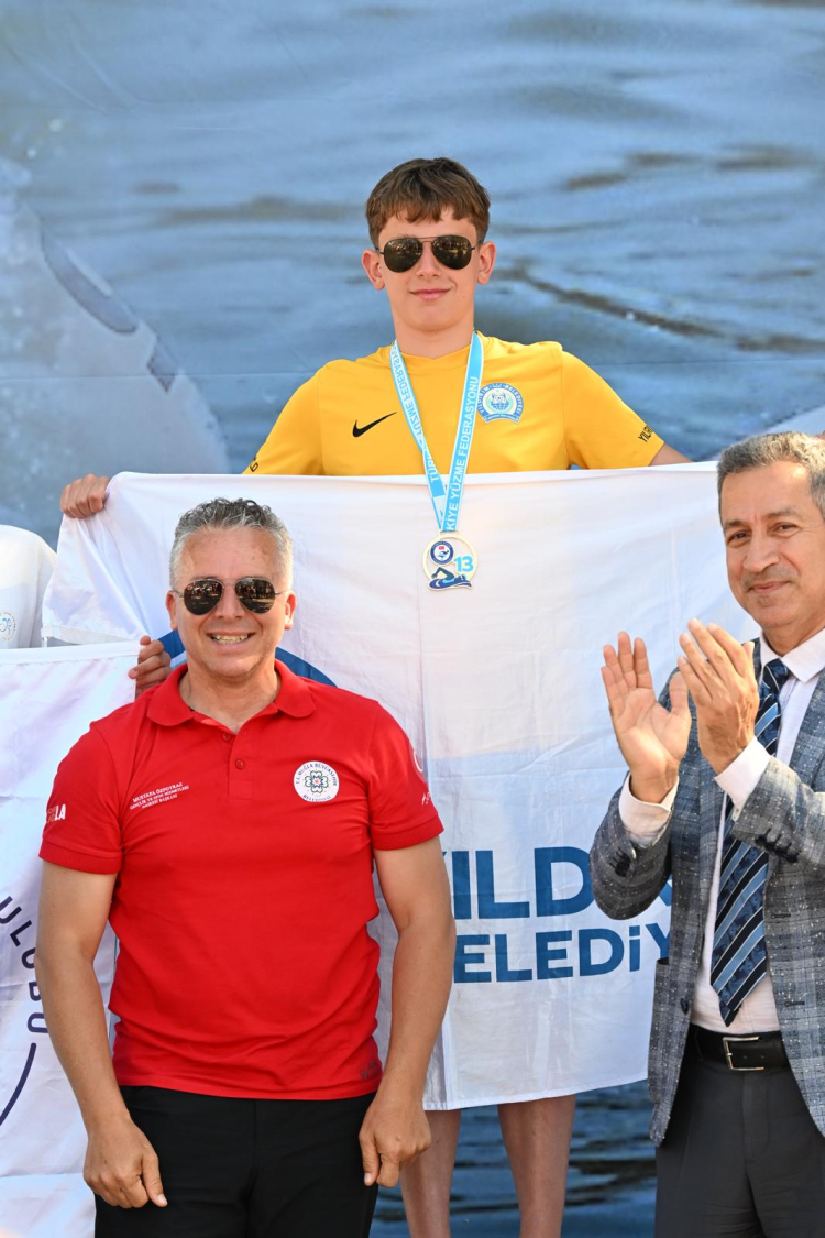 Yıldırım Belediyesi sporcuları başarıyla dönüyor