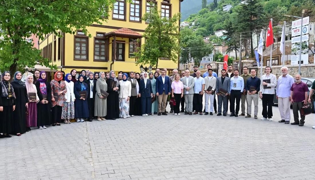 Yıldırım Belediyesi'nin gençlere yönelik eğitim programlarıyla kişisel ve mesleki gelişimlerine