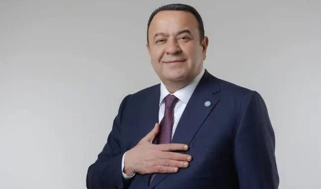 Adnan Beker CHP'den istifa etti, bağımsız milletvekili olarak yoluna devam