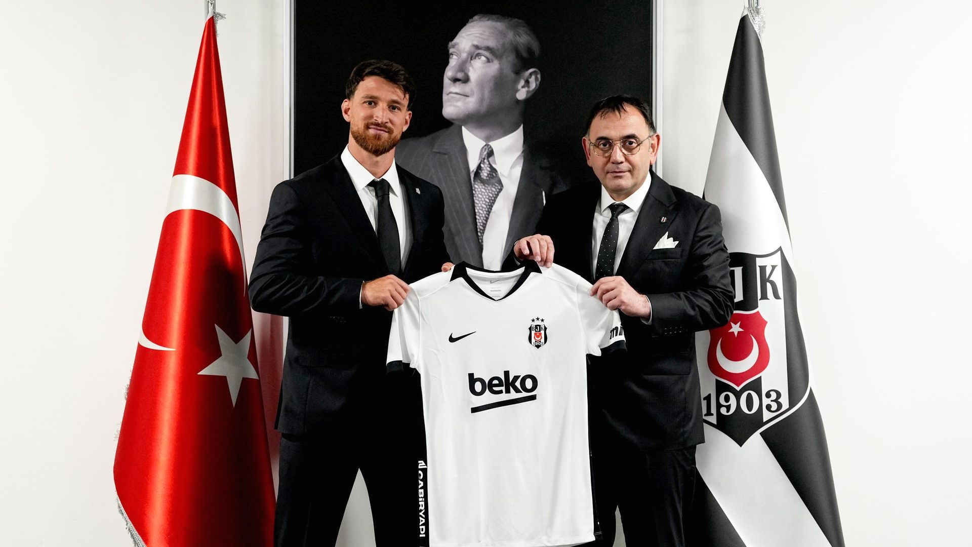 Beşiktaş, Salih Özcan ile anlaşma sağladı ve transferi resmi olarak
