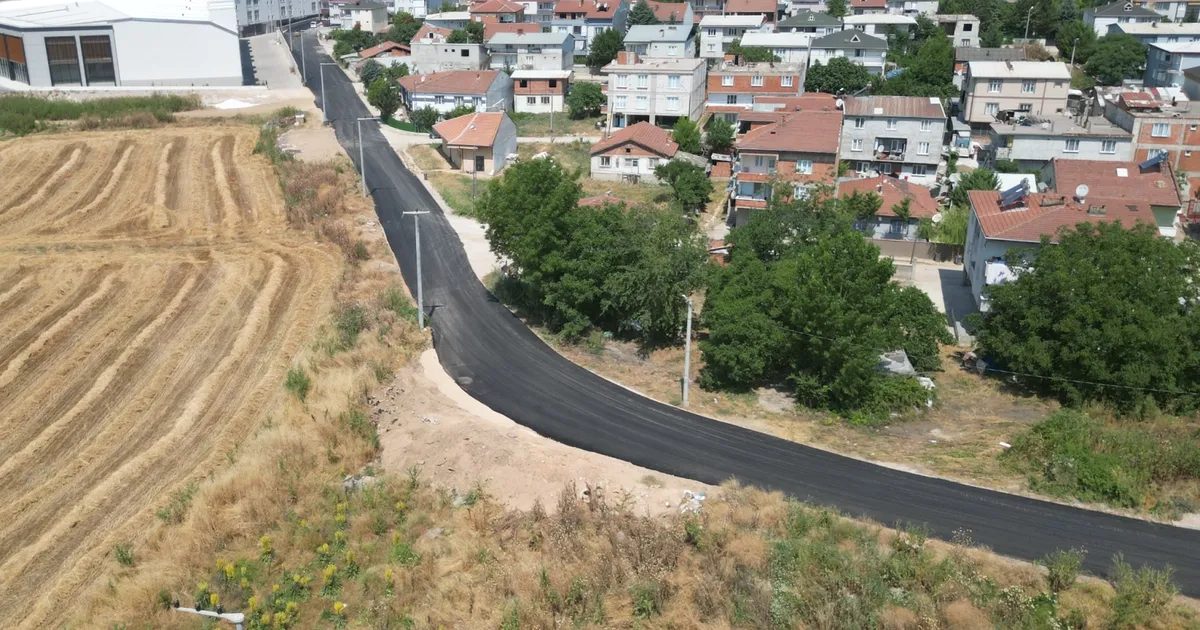 Bursa İnegöl'de asfalt çalışmaları hız kazandı. İlçe genelinde ulaşımda konfor