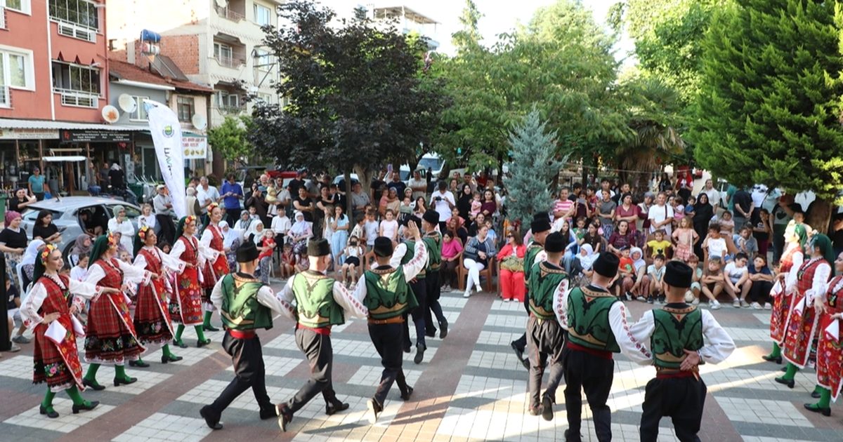 Bursa İnegöl’de düzenlenen Kültür Sanat Festivali ile bölgenin kültürel ve