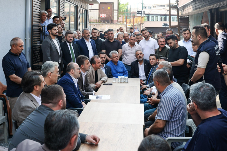 Bursa Kayhan Çarşısı yangını sonrası çalışmalar başladı