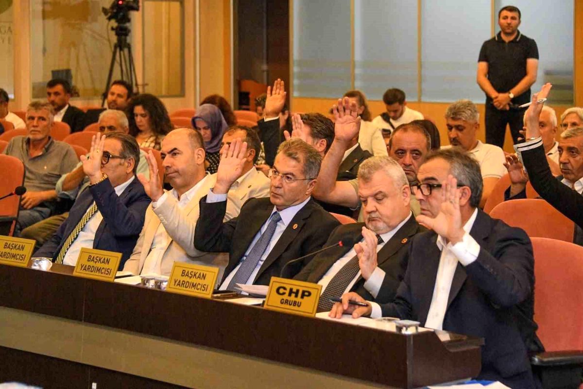Bursa Osmangazi'de çıkan orman yangını kontrol altına alındı. Yetkililer, olayla
