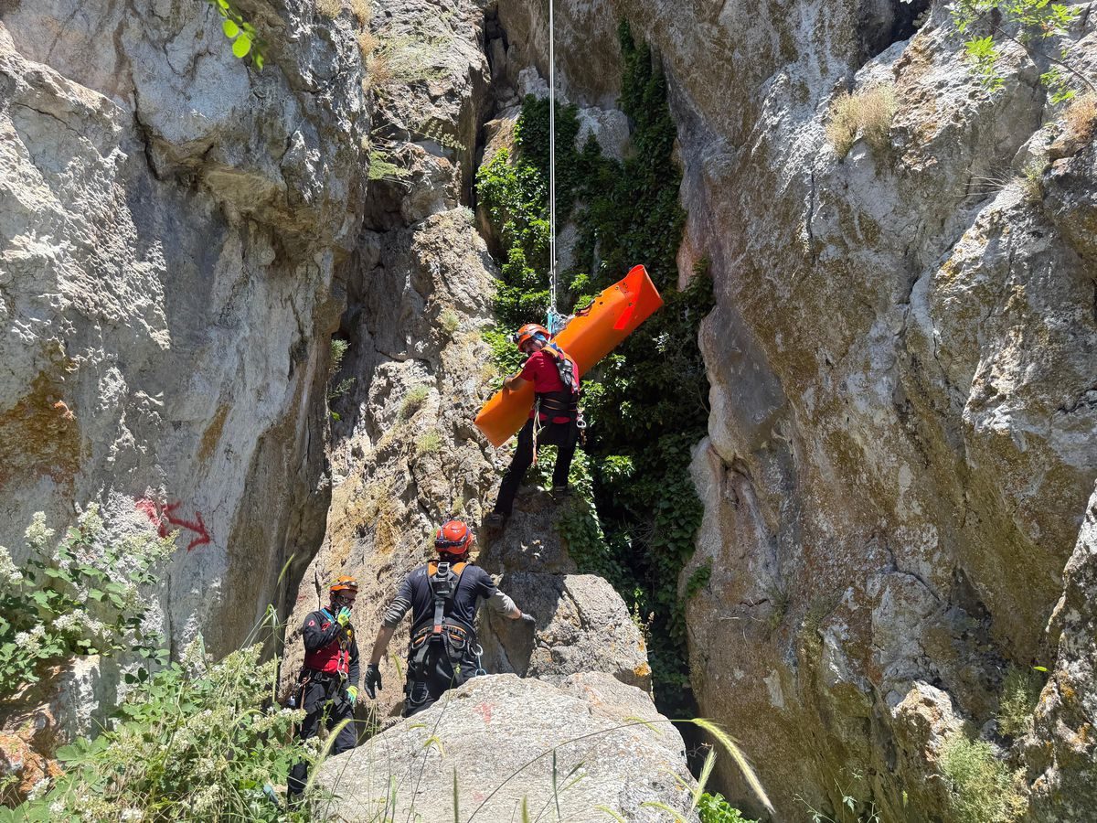 Bursa'da gerçekleştirilen arama kurtarma tatbikatı, acil durum müdahale kabiliyetlerini ve