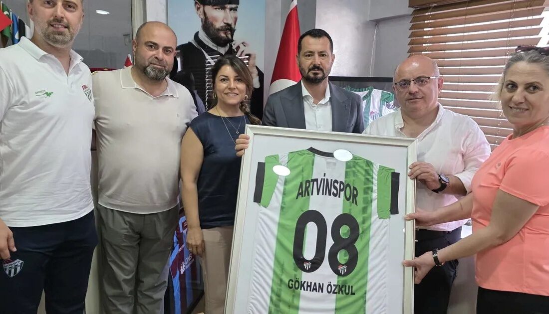 Bursa'da Artvinspor kadın voleybolu destekleri hakkında kapsamlı bilgi, etkinlikler ve