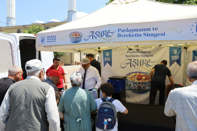 Bursa'da Aşure İkramları Coşkusu
