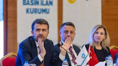 Bursa'da düzenlenen Basın Sektörü İstişare Toplantısı'nda medya temsilcileri sektör sorunlarını