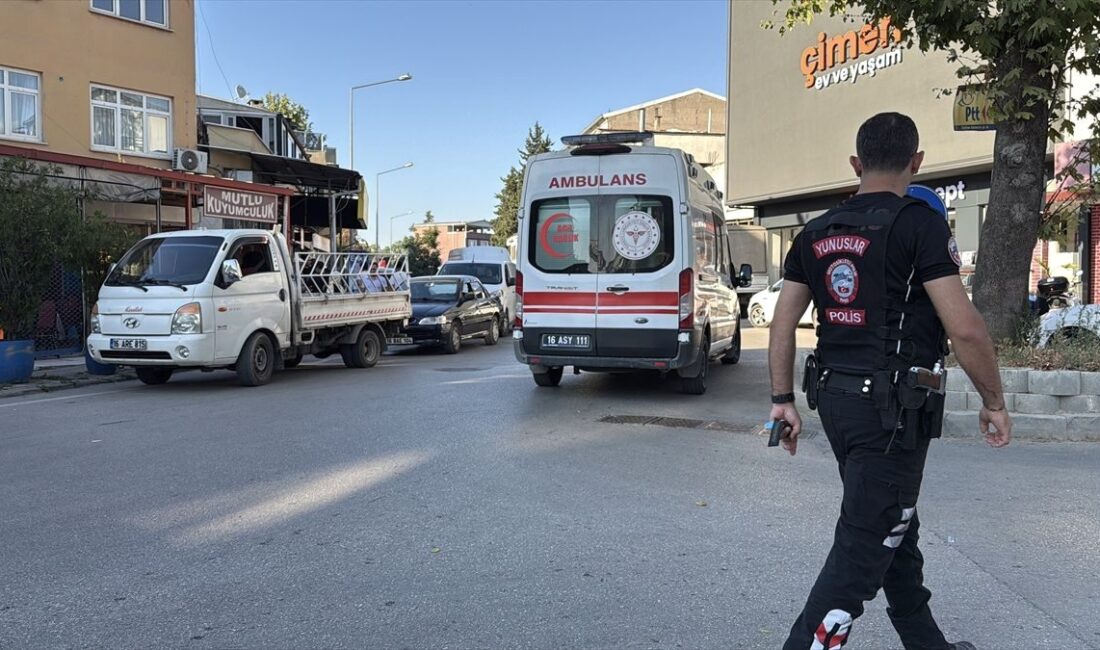 Bursa'da bıçaklı kavga sonucu 3 kişi yaralandı. Olayla ilgili detaylar