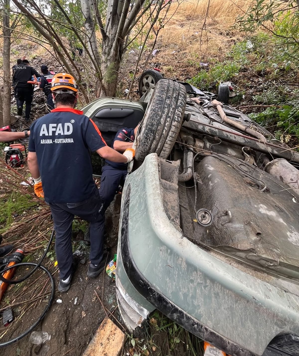 Bursa'da meydana gelen trafik kazası sonucu çocuk hayatını kaybetti. Olayla