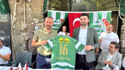 Bursa'da esnaf ve başkan buluşması programıyla, yerel işletmelerin sorunları görüşülüp,