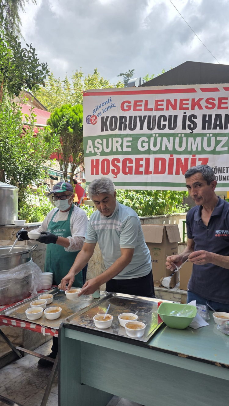 Bursa'da Geleneksel Aşure Günü Etkinliği