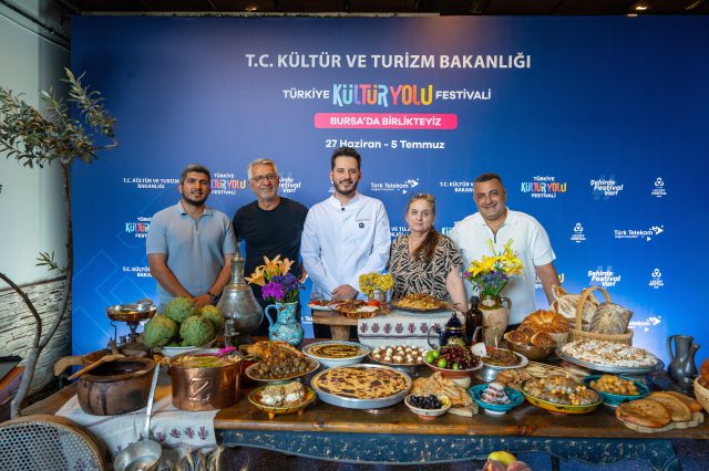 Bursa'da geleneksel lezzetler festivali başladı. Zengin gastronomi kültürünü deneyimlemek ve