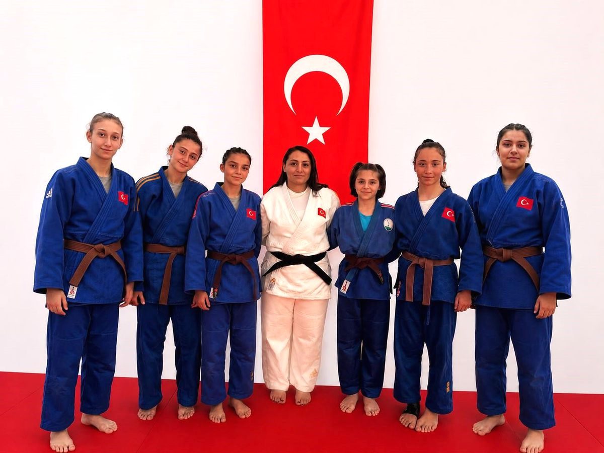 Bursa'da gerçekleştirilen Judoda Milli Takım seçmeleri ve yarışmalarıyla sporumuzun gururu