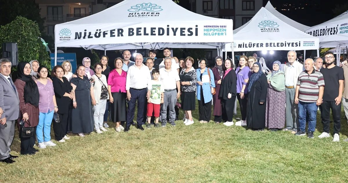 Bursa'da mahalle buluşması heyecanı, sakinlerin katılımıyla gerçekleştiriliyor. Toplumsal dayanışma ve
