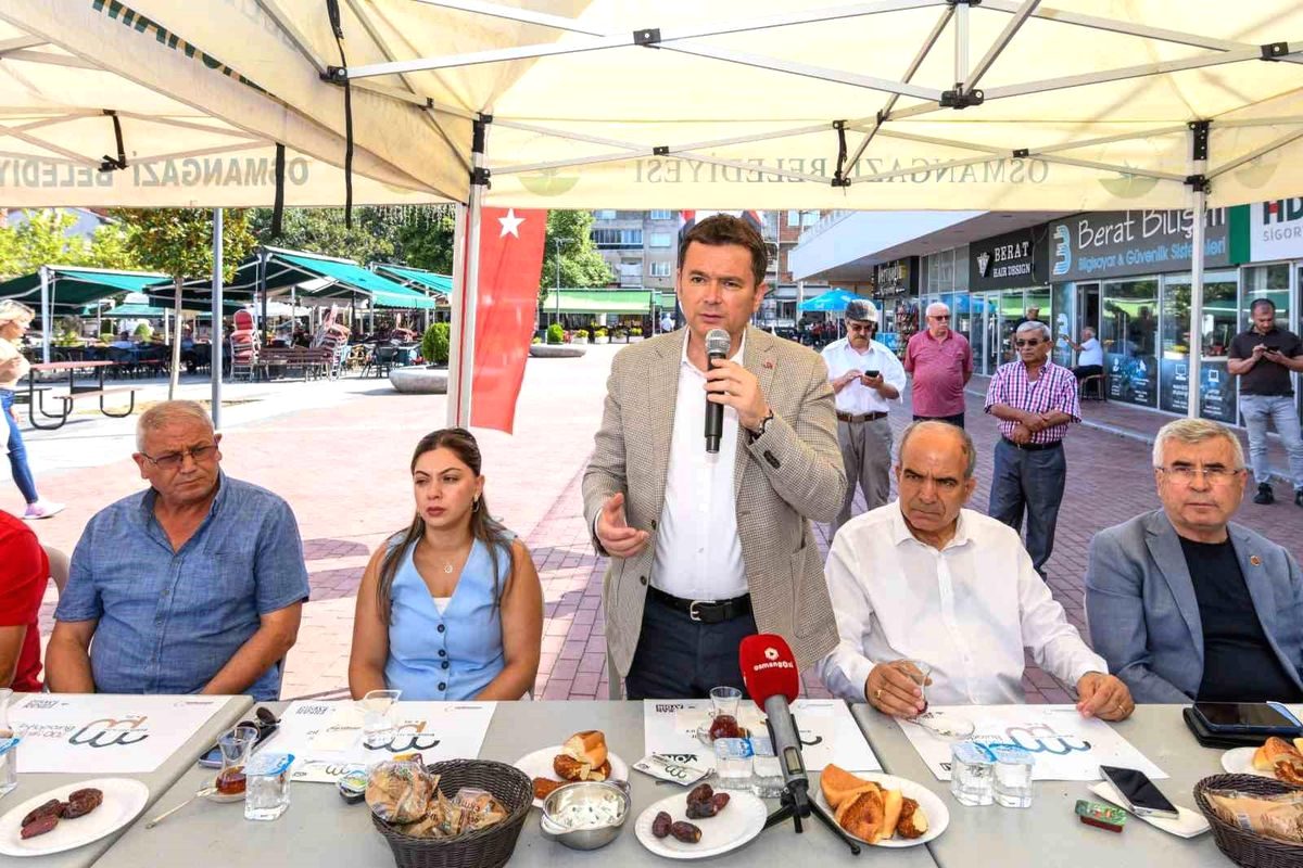 Bursa'da düzenlenen mahalle buluşması, renkli anlar ve samimi atmosferiyle vatandaşlar
