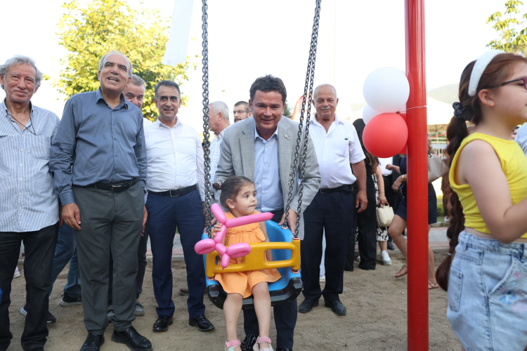 Bursa'da Prof. Dr. Lale Karabıyık Parkı Açıldı