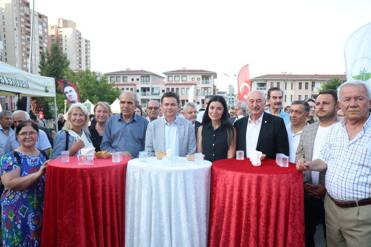 Bursa'da Prof. Dr. Lale Karabıyık Parkı Açıldı