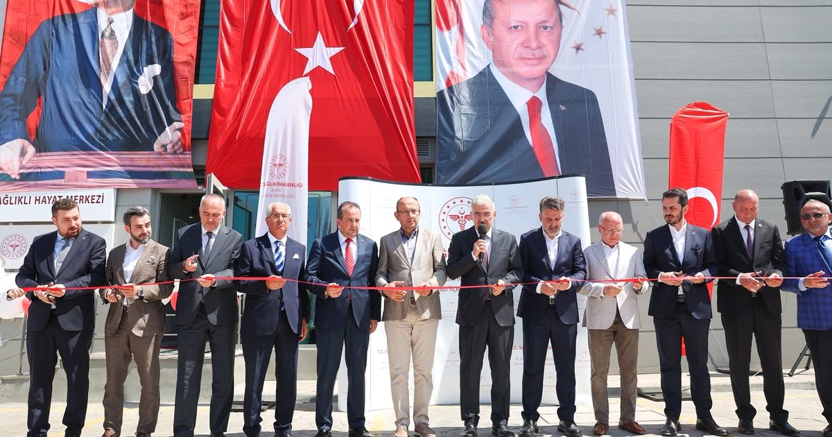 Bursa'da yeni sağlık merkezleri hizmete açıldı. İlçede sağlık hizmetlerinin kalitesini