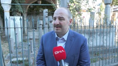 Bursa'da şehitler anılıyor programıyla milletimizin bağımsızlık ve özgürlük mücadelesine gösterilen