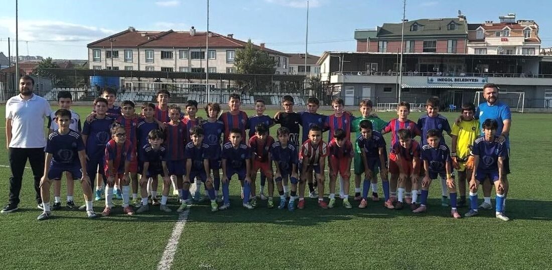 Bursa'da spor kulübü, hazırlık maçlarıyla yeni sezon için güç ve