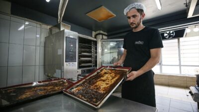 Bursa'da geleneksel Süt Helvası, yenilikçi ve eşsiz dondurma formuna dönüştürülerek