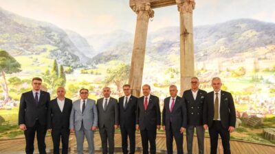 Bursa'da tarihi müzeleri ziyaret ederek şehrin zengin kültürel ve tarihi