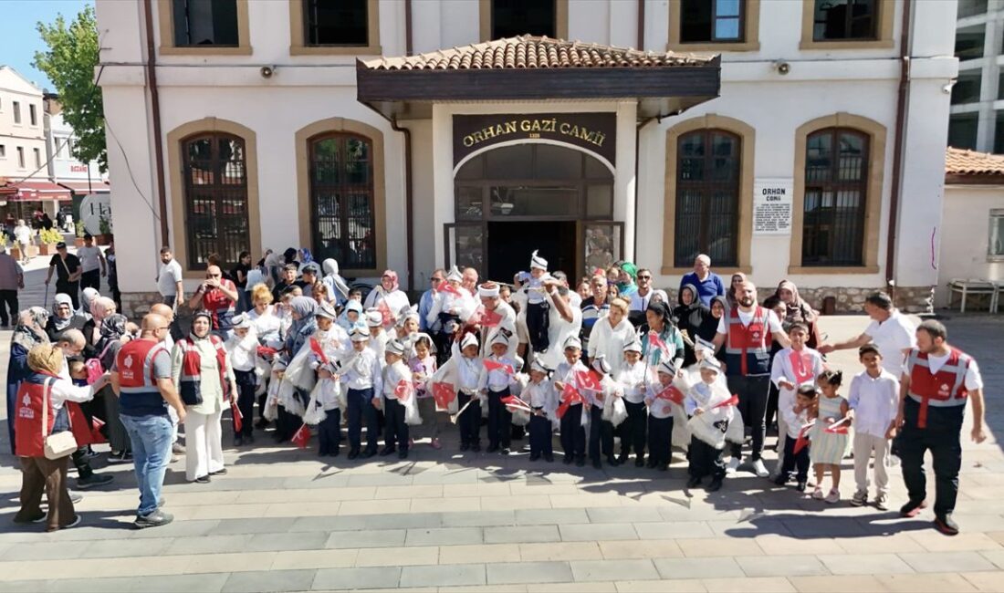 Bursa'da düzenlenen toplu sünnet töreni, hijyen ve güvenlik ön planda