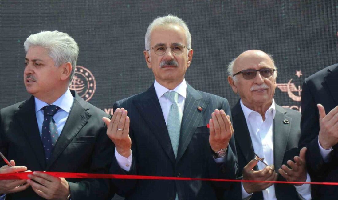 Bursa'da ulaşım altyapısı yeni projeler ve yatırımlarla gelişiyor. Kentin ulaşım