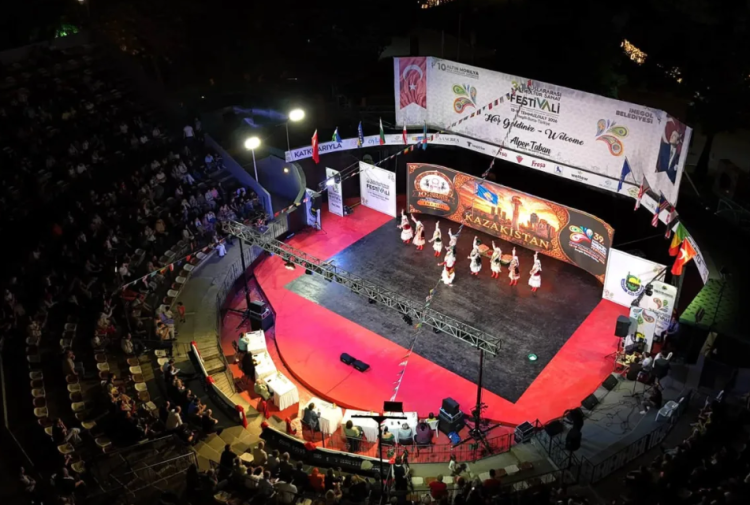 Bursa'da Uluslararası Kültür Sanat Festivali devam ediyor