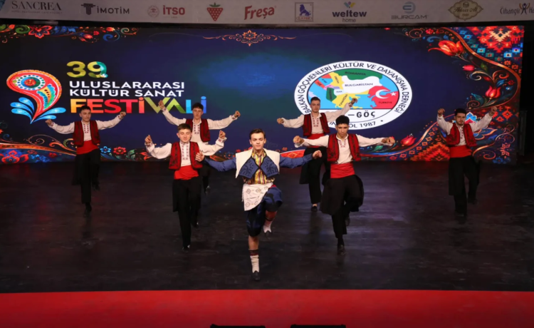 Bursa'da Uluslararası Kültür Sanat Festivali devam ediyor