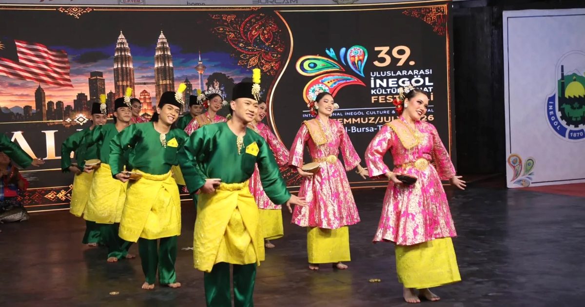 Bursa'da gerçekleştirilen Uluslararası Kültür Sanat Festivali, çeşitli etkinliklerle devam ediyor.