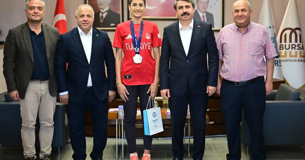 Bursa'da uluslararası tekvando başarıları ve sporcularımızın kazandığı ödüller hakkında detaylı